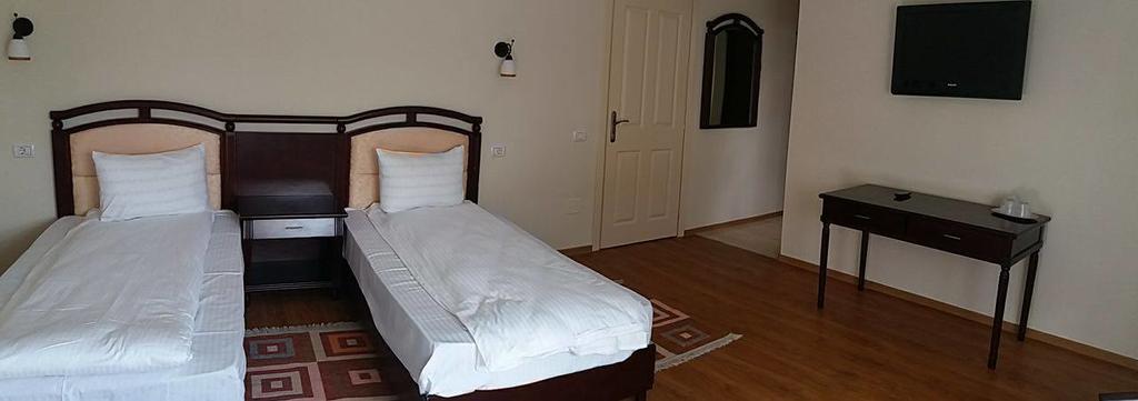 Pensiunea Boema Piatra Neamţ Zewnętrze zdjęcie